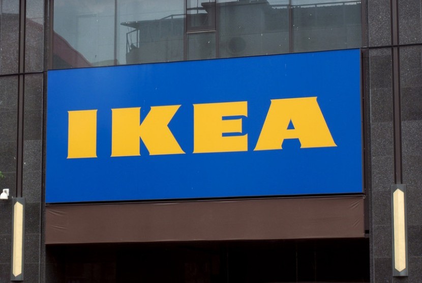 IKEA menutup sebagian besar tokonya di seluruh dunia menyusul makin meluasnya wabah virus corona. (David Chang/EPA)