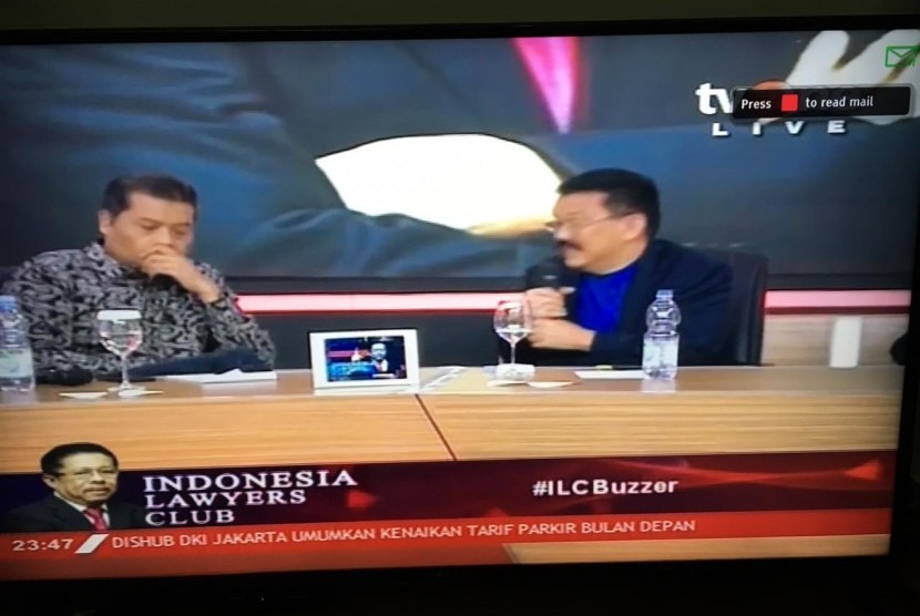 Ilham Bintang dalam acara talks how di televisi.
