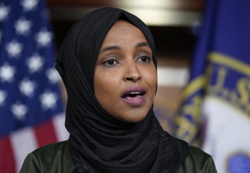 Muslimah Ilhan Omar terdepak dari Komite Urusan Luar Negeri DPR Amerika Serikat . 