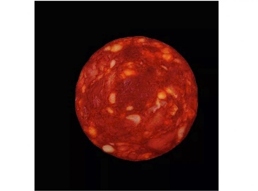Ilmuwan Prancis Etienne Klein unggah foto sosis chorizo tapi diklaim sebagai gambar bintang yang diambil dengan teleskop James Webb.