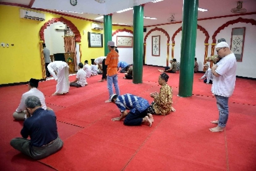 Menjamak Shalat Karena Terjebak Macet Republika Online