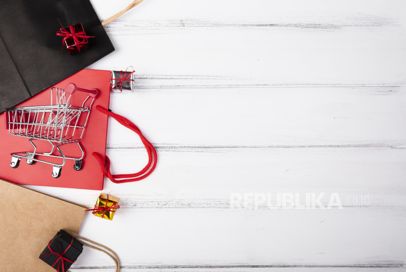 Ilustrasi belanja online. Kementerian Keuangan (Kemenkeu) menegaskan bahwa fokus utama penerapan aturan niaga elektronik (e-commerce) untuk pemungutan Pajak Penghasilan (PPh) Pasal 22 adalah menyederhanakan administrasi perpajakan.