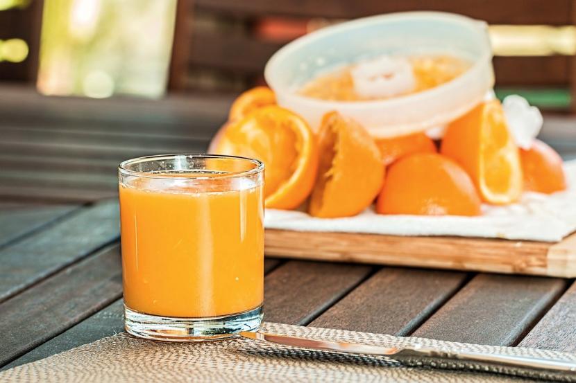 Sari jeruk 100 persen murni bisa atasi inflamasi hingga stres oksidatif.