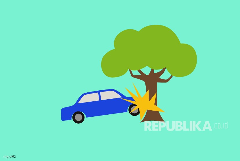 Seorang pengendara mobil yang diduga sedang mabuk menabrak pohon di Jalan Tentara Pelajar, Kecamatan Bogor Tengah, Kota Bogor, Rabu (7/7). Sebelum menabrak pohon, mobil tersebut sempat dikejar pengendara lain karena berkendara secara ugal-ugalan. (Ilustrasi Kecelakaan)