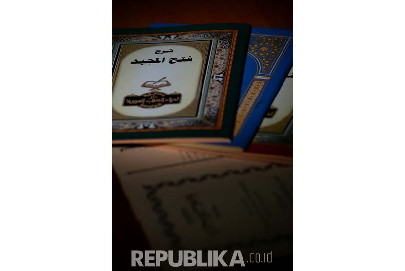  RMI PBNU Gelar Halaqah Ulama Nasional, Bahas Revitalisasi Kitab Kuning. Foto:  Ilustrasi Kitab Kuning 