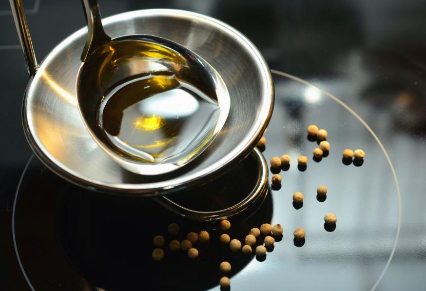 Sebagian ahli kesehatan setuju bahwa minyak nabati bisa picu penambahan berat badan.