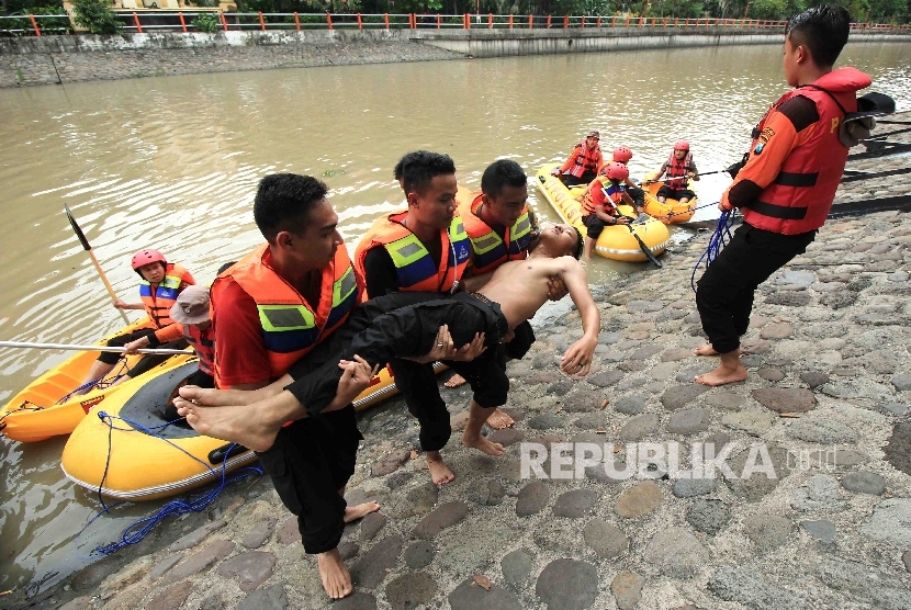 Basarnas Evakuasi 33 Orang Terjebak di Sungai Lamesou Konawe (ilustrasi).