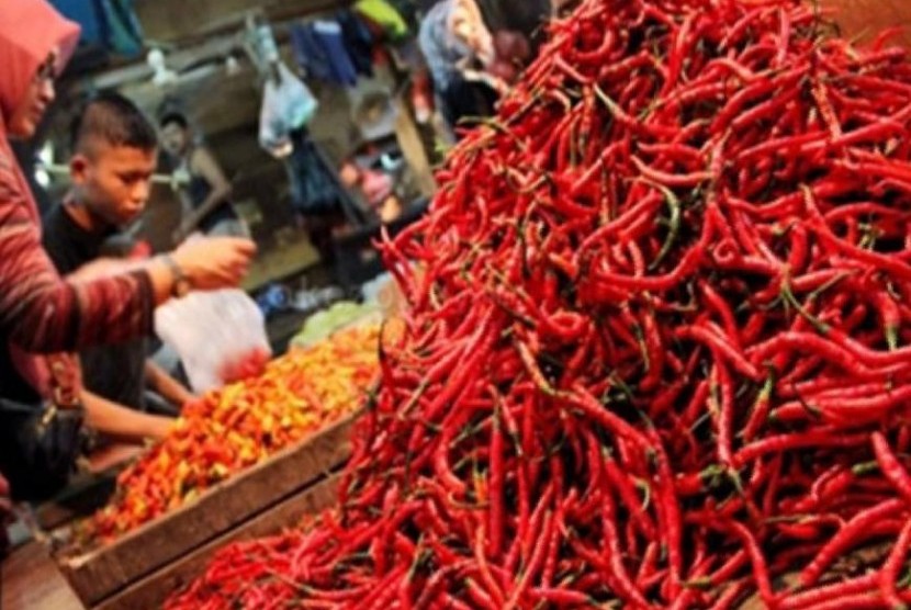 Cegah Corona, Sleman Terus Edukasi Pedagang Pasar. Foto: Ilustrasi penjual cabai di pasar tradisional.