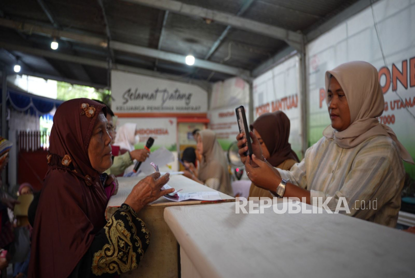 BLT Kesra Rp900 Ribu Disalurkan ke Ribuan Warga Bekasi hingga 30 November