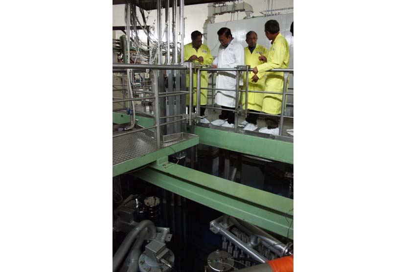 Ilustrasi - Reaktor nuklir untuk riset di Anjungan Reaktor Nuklir di Puspiptek Serpong. 