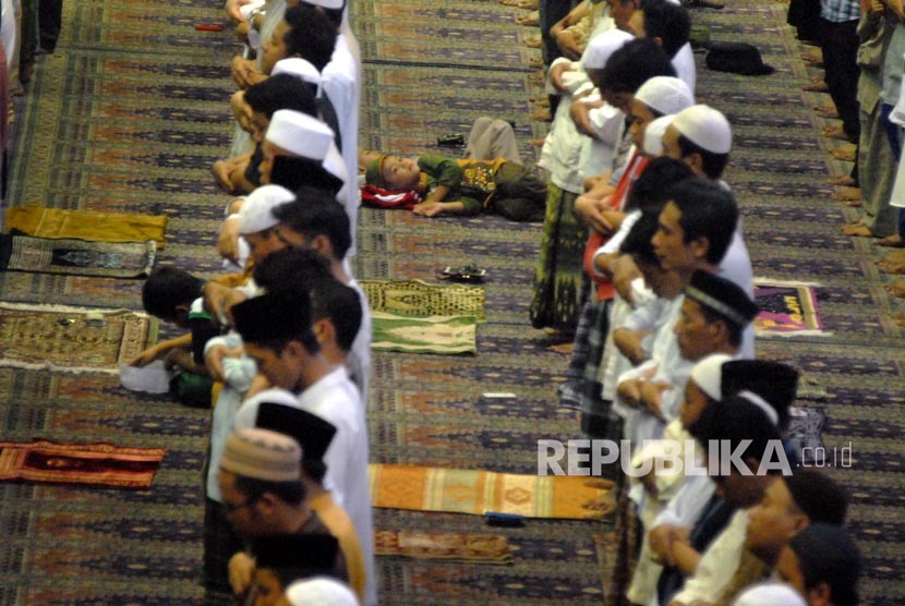 Pemkab Bogor dan MUI berharap ada pelonggaran aturan ibadah Ramadhan. Ilustrasi Sholat Tarawih