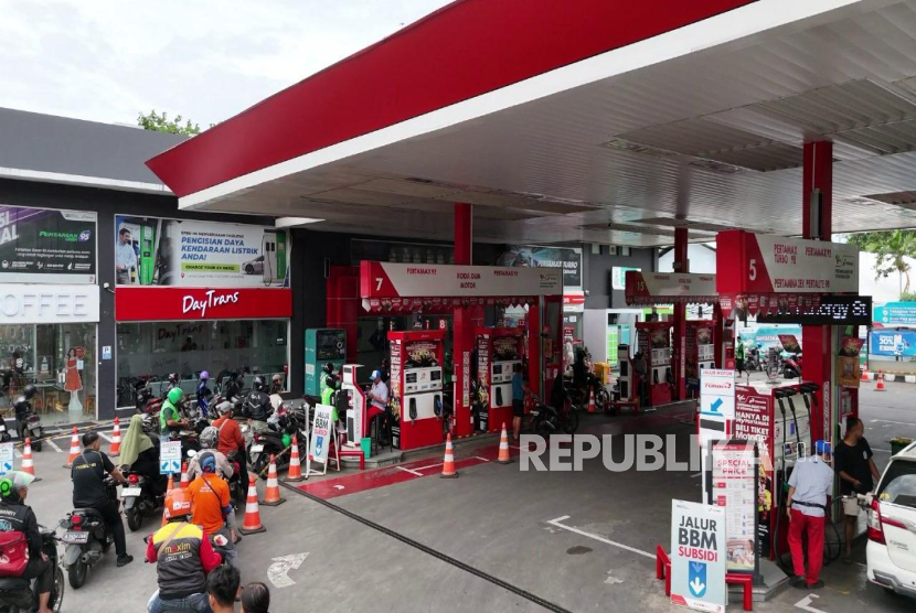 Ilustrasi SPBU sebagai tempat distribusi BBM ke end user.