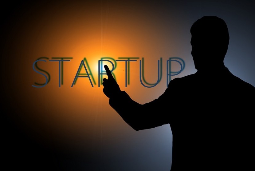 Ilustrasi Startup. Waka Komisi IX DPR mengingatkan startup harus mengikuti peraturan soal PHK karyawan.
