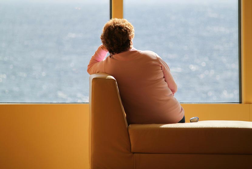 Perasaan kesepian tak hanya menjadi masalah bagi orang yang sudah berusia lanjut (Foto: ilustrasi)