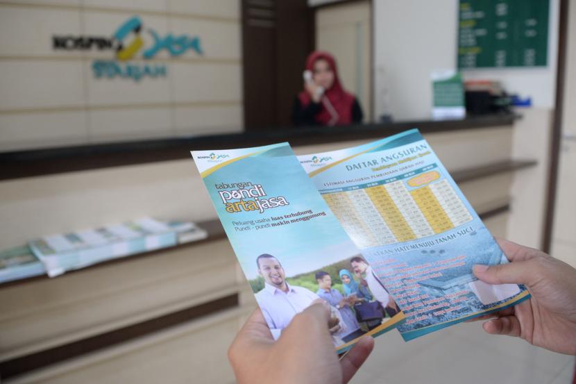 Ilustrasi koperasi. Forum Koperasi Indonesia (Forkopi) meragukan dugaan pencucian uang oleh Pusat Pelaporan dan Analisis Transaksi keuangan (PPATK) yang disebut hingga Rp 500 triliun di 12 koperasi simpan pinjam. 