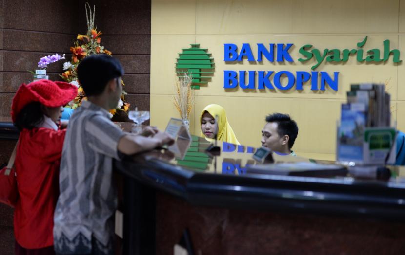 PT Bank Syariah Bukopin (BSB) menawarkan program khusus produk deposito dengan tajuk Deposito IHSAN. Direktur Utama BSB Dery Januar menyampaikan peluncuran produk tersebut dalam rangka peningkatan Dana Pihak Ketiga (DPK).