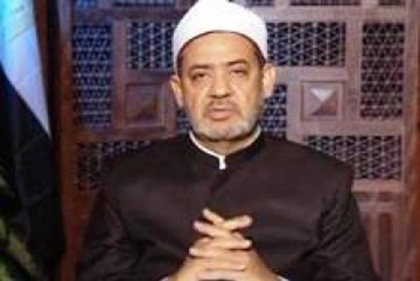 Konferensi Internasional Al-Azhar membahas tentang pembaruan keagamaan. Imam Besar Al Azhar Syekh Ahmed al-Tayyeb 