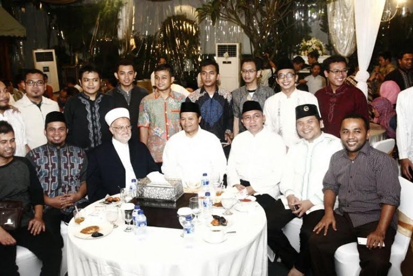 Imam masjid Al-Aqsa menghadiri buka puasa di kediaman HNW.