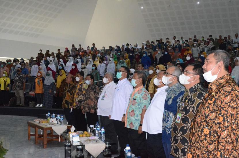 Implementasi Kurikulum Merdeka di sekolah penggerak Kabupaten Bogor. Mendikbudristek Nadiem Makarim mengevaluasi pelaksanaan program sekolah penggerak.