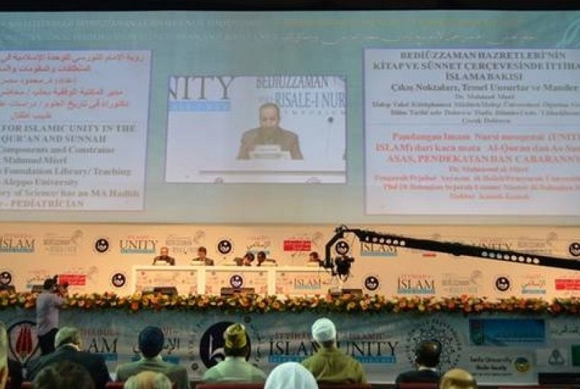 imposium persatuan Islam sedunia berlangsung Ahad (21/5/2012) di Ankara, Turki