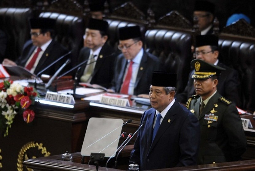 In a state of the nation address on Friday, August 16, 2013, President Susilo Bambang Yudhoyono asks friend countries not to interfere Indonesian sovereignty. 