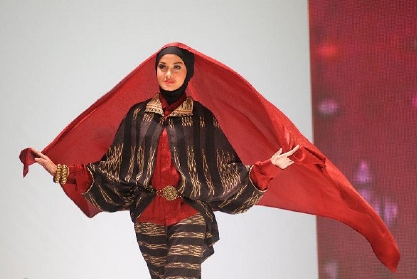 Indonesia Internasional Islamic Fashion