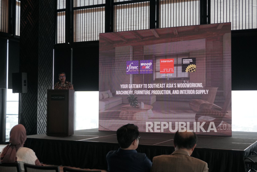 Indonesia menjadi tuan rumah penyelenggaraan gabungan tiga pameran internasional berskala besar: interzum jakarta (Trade Fair for Furniture Production and Interior Design), IHFI (International Hardware Fair Indonesia), serta IFMAC (International Furniture Manufacturing Components Exhibition) & WOODMAC (International Woodworking Machinery Exhibition).