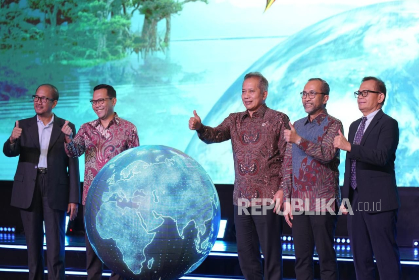 Indonesian CSR Award (ICA) dan Indonesian SDGs Award (ISDA).