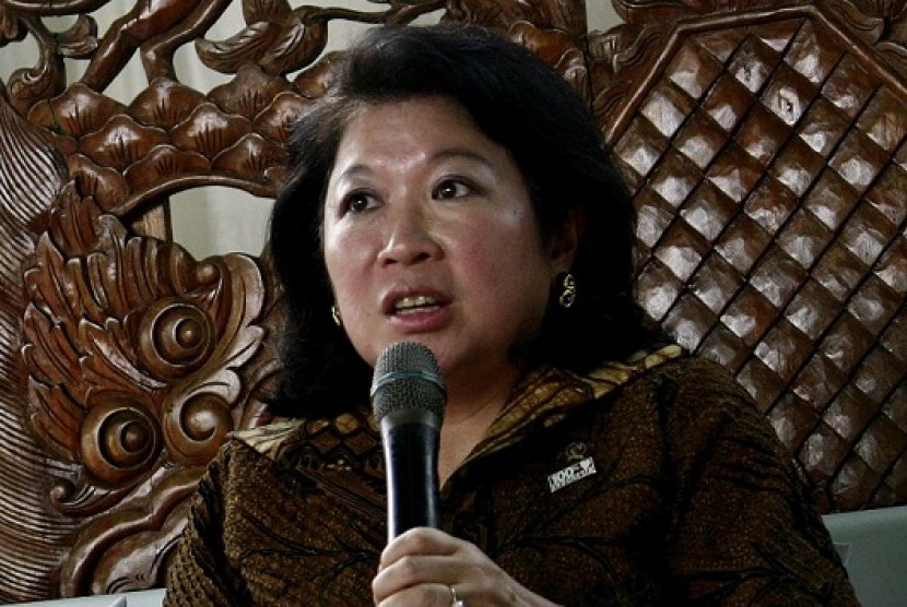 Minister of Tourism and Creative Economy, Marie Elka Pangestu, says that Indonesia expects an increase of American tourists visiting Indonesia. (file photo)