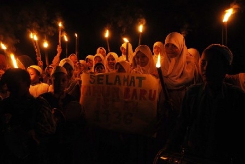 Indonesian Muslims in Depok, West Java, hold a carnival to celebrate Islamic New Year on Friday night. (Illustration)