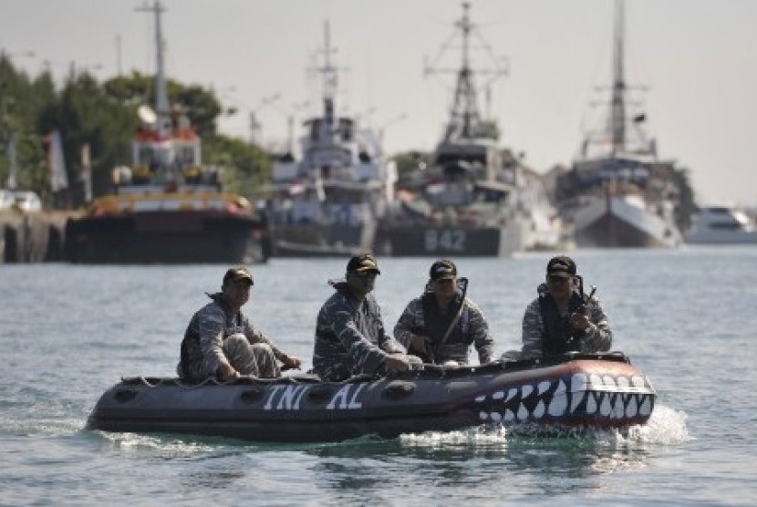 Indonesian Navy steps up patrols in Benoa-Nusa Dua, Bali on Sunday. 