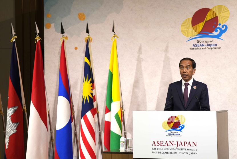 Indonesian President Joko Widodo delivers a speech at joint chairpersons press announcement following the meetings of ASEAN-Japan Commemorative Summit in Tokyo Sunday, Dec. 17, 2023. 