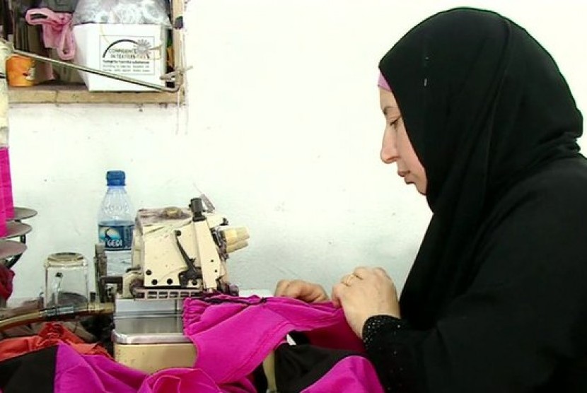 Indonesia Dukung Terwujudnya Kerja Layak di Palestina. Foto: Industri garmen rumah tangga Palestina di Ramallah (ilustrasi)