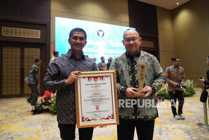 InJourney Tourism Development Corporation (ITDC), bagian dari InJourney Group, menerima Sertifikasi Level 1 dari Badan Nasional Penanggulangan Terorisme (BNPT).