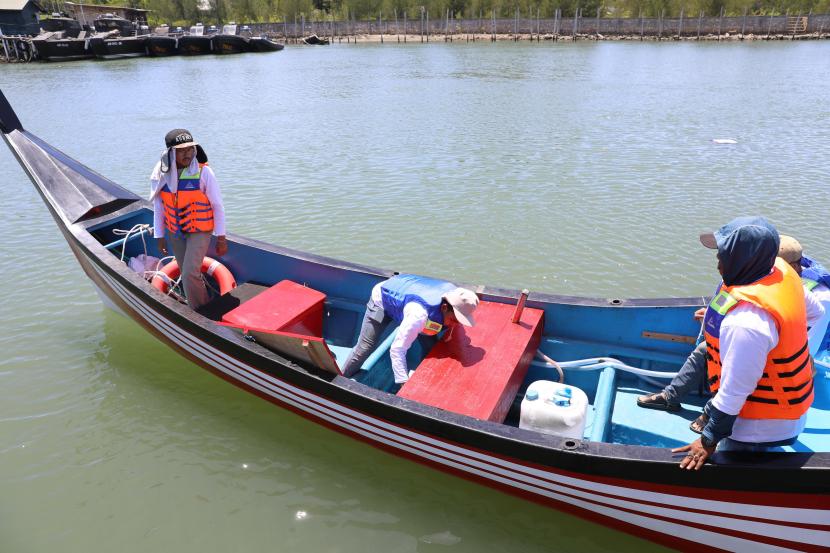 Inovasi perahu tep-tep berbahan fiberglass di Aceh. 