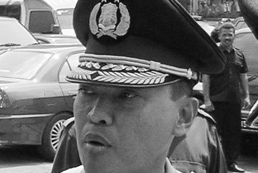 Inspektur Jenderal (Irjen) Polisi (Purnawirawan) Firman Gani