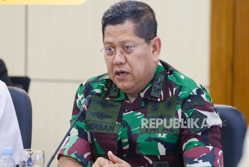 Inspektur Jenderal Tentara Nasional Indonesia (Irjen TNI) Laksda Hersan.