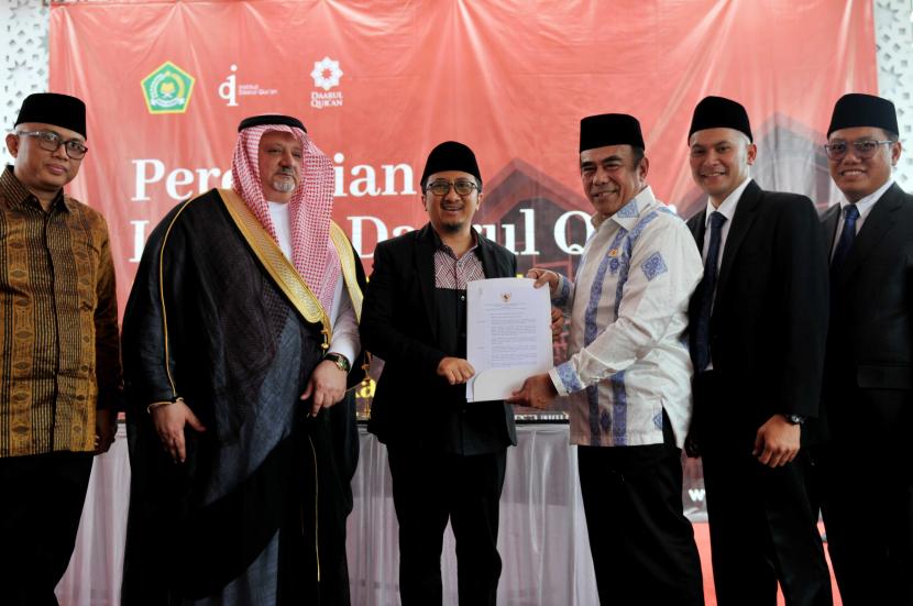 Institut Darul Quran ingin mencetak kader-kader Qurani. Institut Daarul Qur