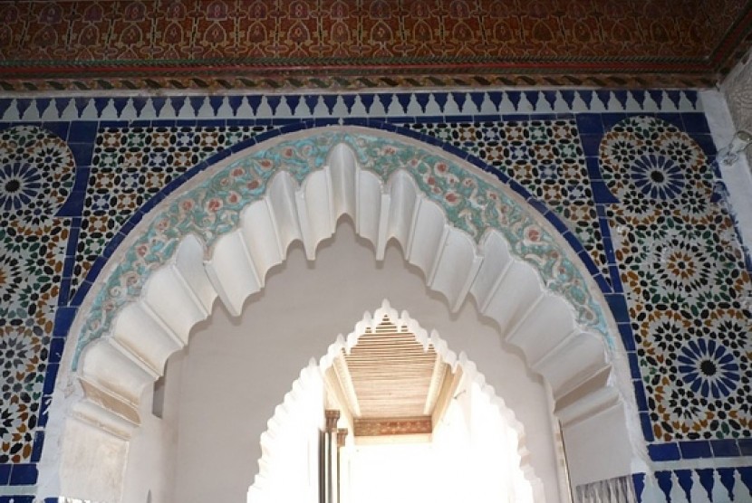 Interior di salah satu sudut Istana Al-Bahia.