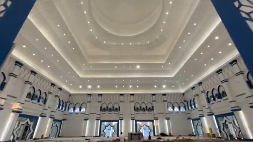 interior Masjid Agung Batam