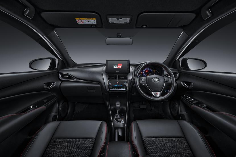 Interior Toyota New Yaris 2023