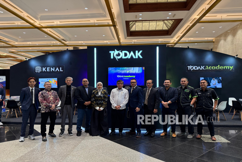 International Federation of Training and Development Organization (IFTDO) menyelenggarakan konferensi global ke-51 untuk pertama kalinya di Jakarta, Indonesia pada 17 hingga 19 Juni 2025. Konferensi global mengangkat fokus dunia usaha yang adaptif dan masa depan talenta manusia di tengah perkembangan teknologi Kecerdasan Buatan (Artificial Intelligence / AI) dan otomasi dalam era digitalisasi.