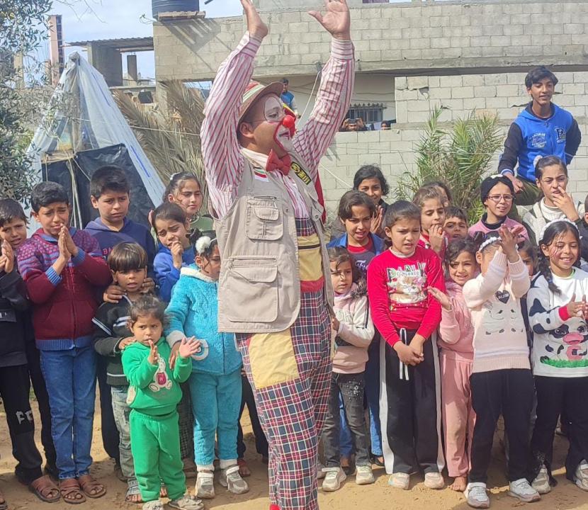 International Networking for Humanitarian (INH) memberikan pelayanan trauma healing kepada ratusan anak-anak pengungsi Palestina di Jalur Gaza tepatnya di Kamp Pengungsi Raffa, Jalur Gaza Selatan.