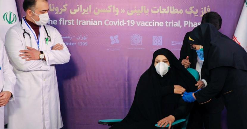Iran Uji Coba Vaksin Covid-19 Buatan Sendiri pada Manusia. Iran memulai uji coba vaksin Covid-19 buatan sendiri pada manusia akhir Desember 2020. 