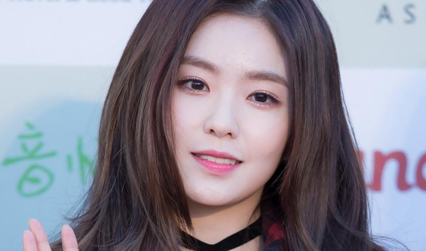 Irene Red Velvet. Irene dikabarkan tidak memperpanjang kontrak dengan SM Entertainment.
