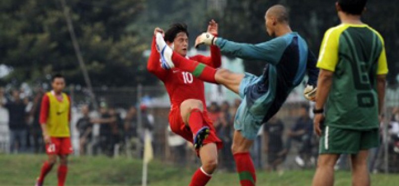 Irfan Bachim-Markus Horison dalam latihan perdana timnas