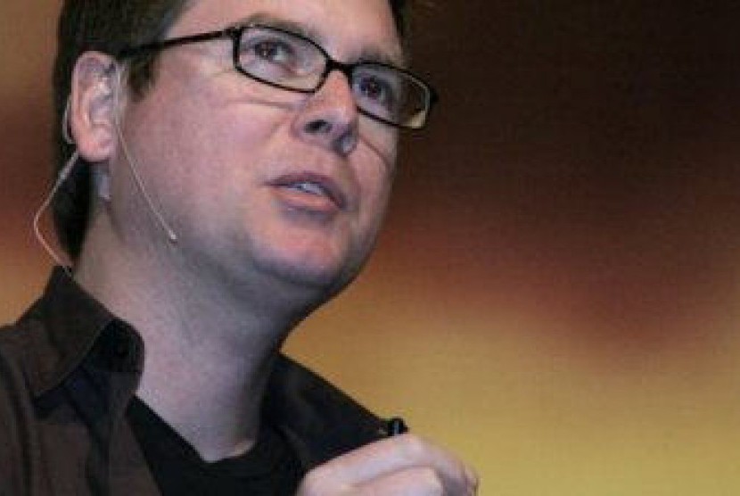 Isaac Biz Stone