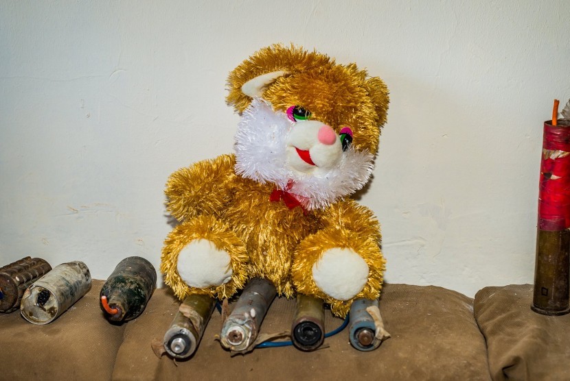 ISIS menanamkan bom di boneka beruang teddy bear.