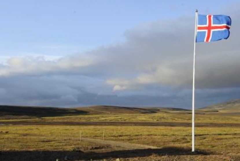 IBendera slandia (ilustrasi). Pemerintah Islandia telah menangguhkan semua aktivitas kedutaan besarnya di Rusia.