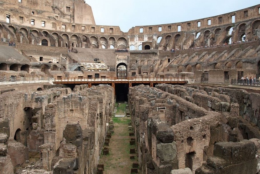 Istana megah dan luas yang dibangun oleh Kaisar Romawi Nero hampir 2.000 tahun yang lalu telah menyimpan rahasia. Saat mengerjakan restorasi pada 2019, para arkelogi menemukan ruang rahasia (Ilustrasi Istana Kaisar Romawi)